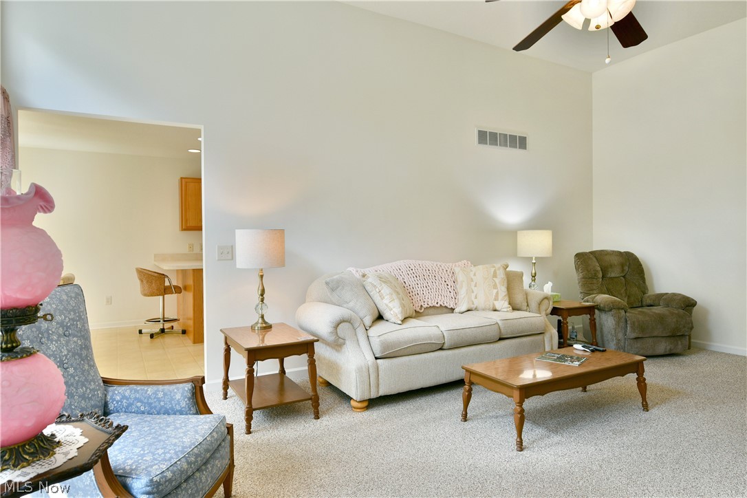 7 Danbury Court NW Warren OH 44481