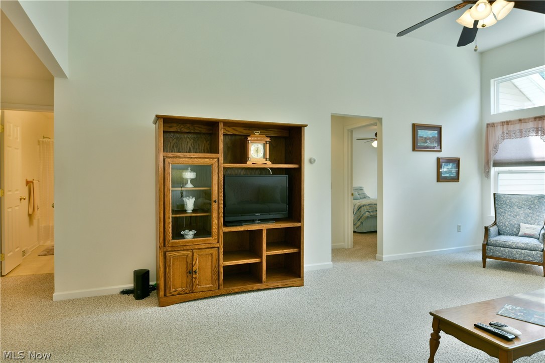 7 Danbury Court NW Warren OH 44481