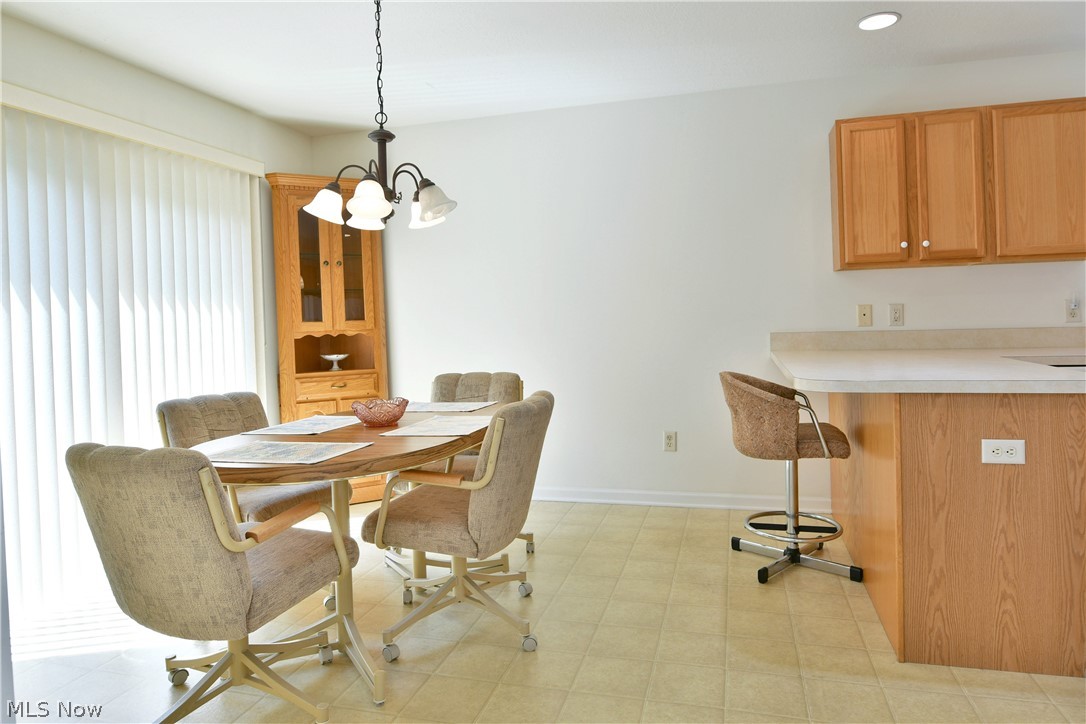 7 Danbury Court NW Warren OH 44481