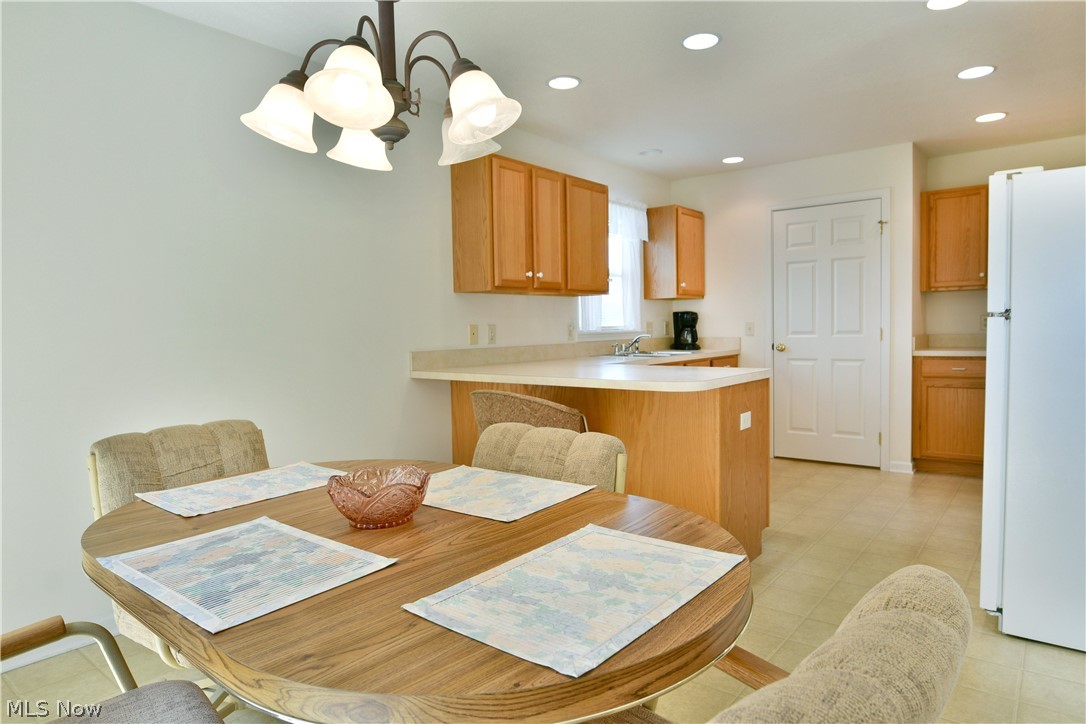 7 Danbury Court NW Warren OH 44481