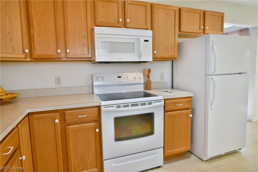 7 Danbury Court NW Warren OH 44481