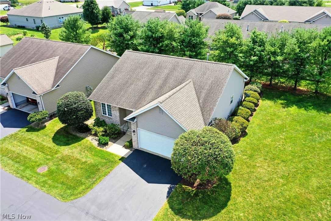 7 Danbury Court NW Warren OH 44481