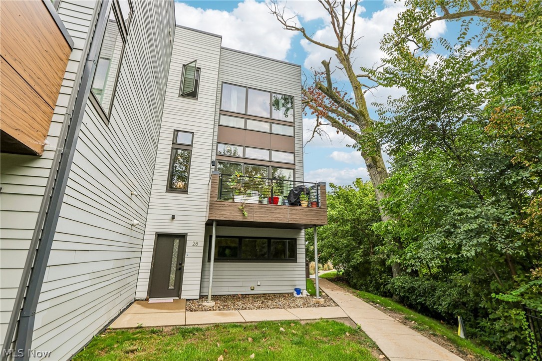 18875 Riversouth Terrace Fairview Park OH 44126
