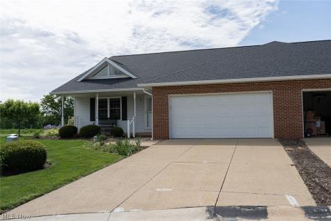 2765 Doral Circle SE Massillon OH 44646