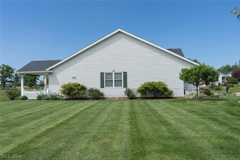 2765 Doral Circle SE Massillon OH 44646