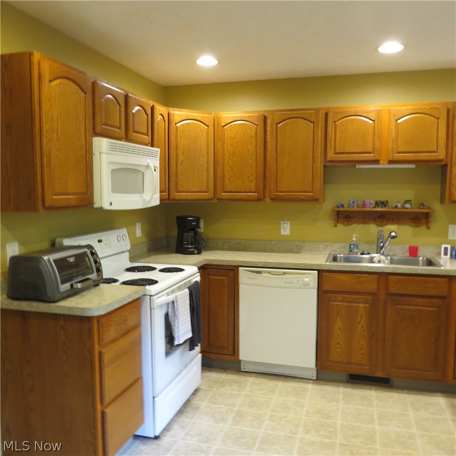 110 Stoneybrook Drive Elyria OH 44035