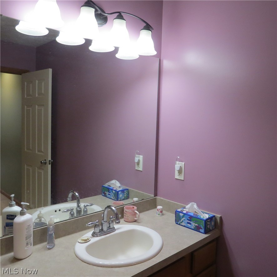 110 Stoneybrook Drive Elyria OH 44035