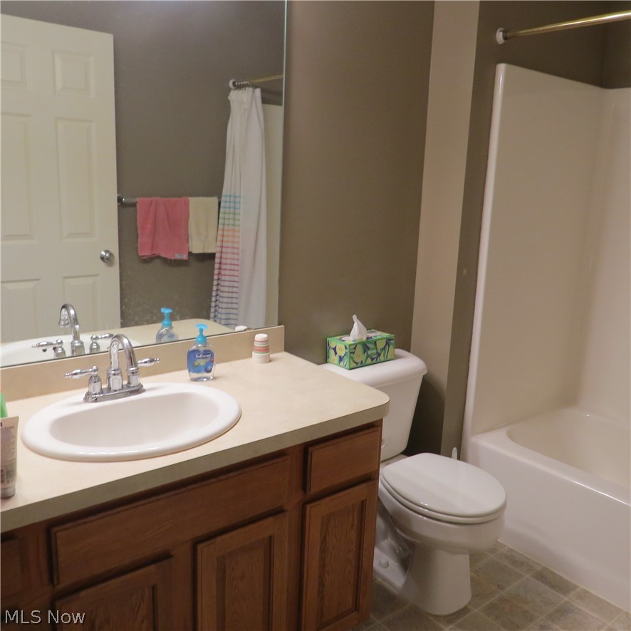 110 Stoneybrook Drive Elyria OH 44035