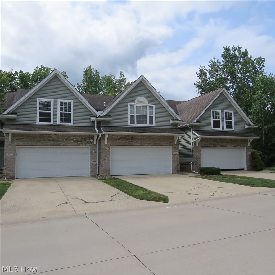 110 Stoneybrook Drive Elyria OH 44035
