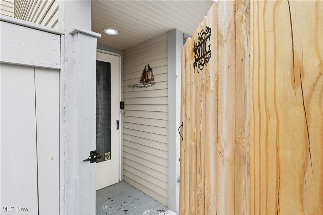 3201 Mariners Island Drive NW Canton OH 44708