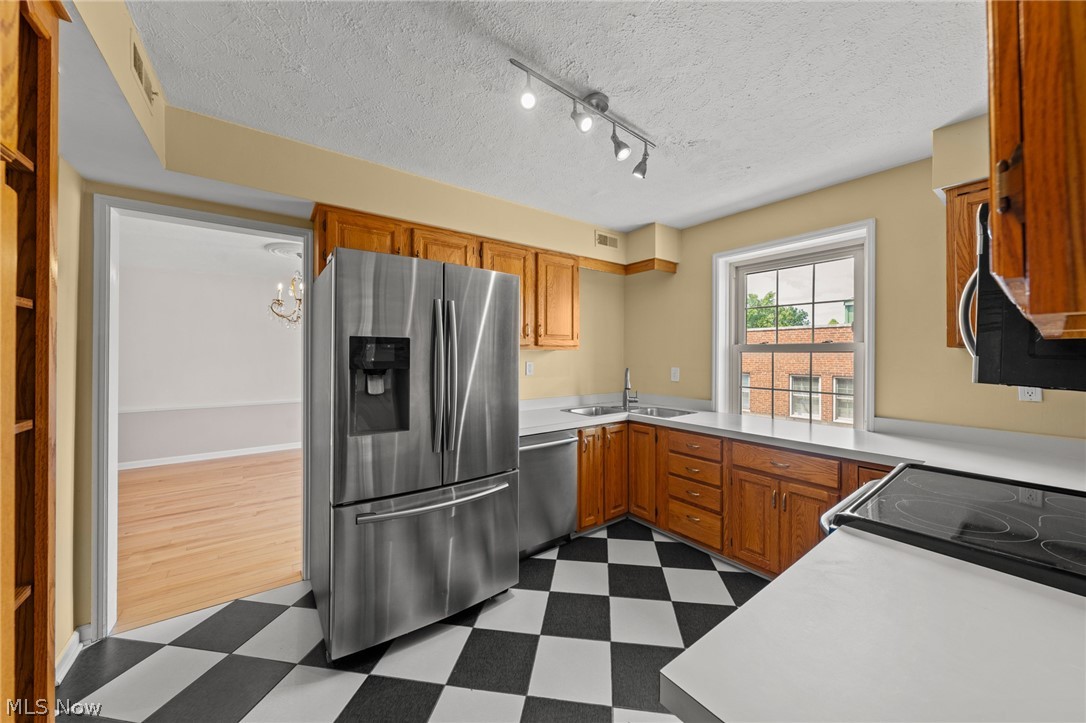 13700 Shaker Boulevard Cleveland OH 44120