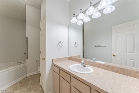 8757 Roberts Court Olmsted Falls OH 44138