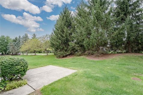 8757 Roberts Court Olmsted Falls OH 44138