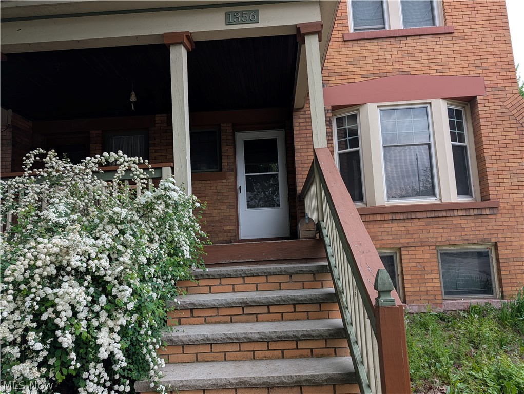 1356 W 112th Street Cleveland OH 44102