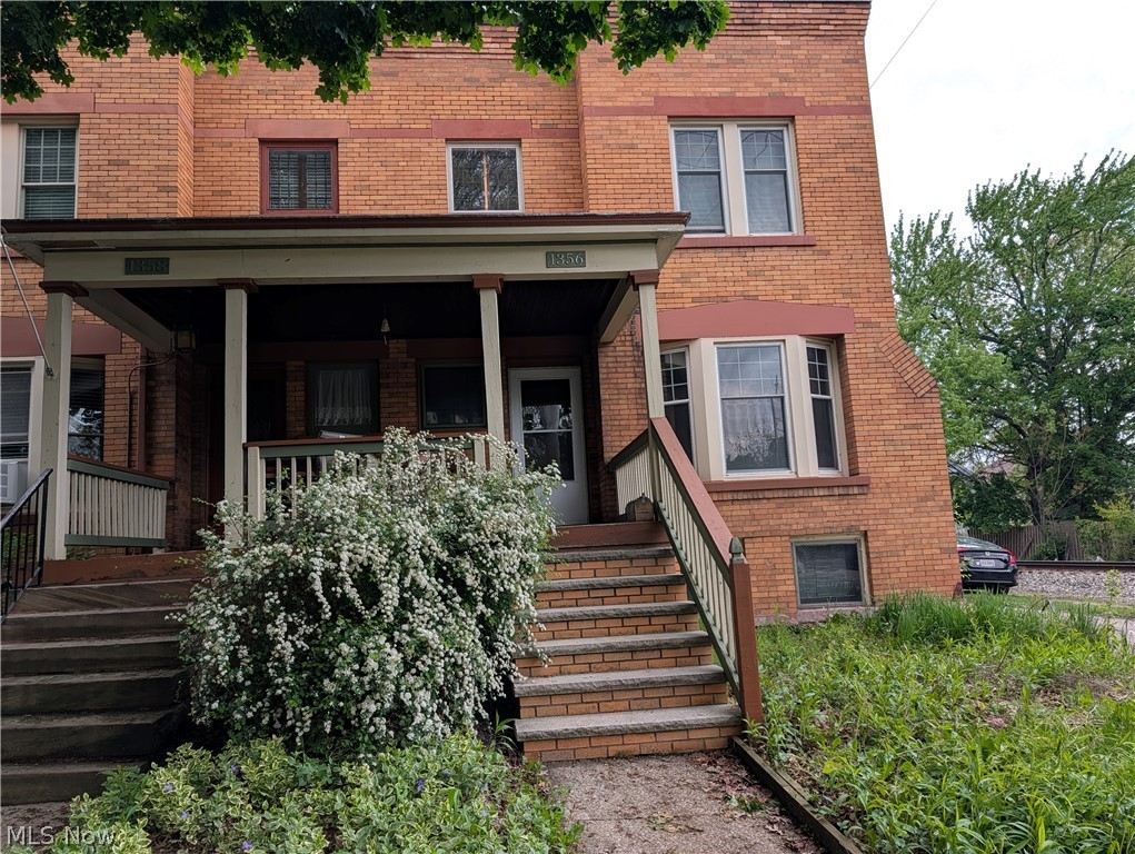 1356 W 112th Street Cleveland OH 44102