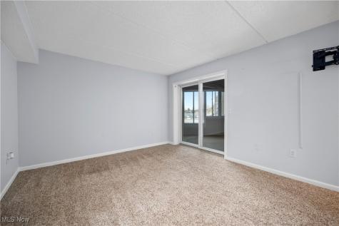32 Marina Point Drive Sandusky OH 44870