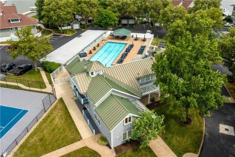 32 Marina Point Drive Sandusky OH 44870