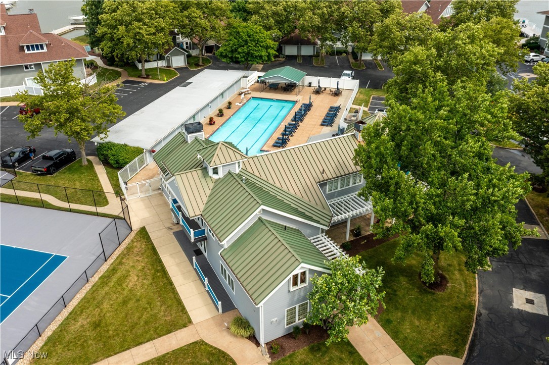 32 Marina Point Drive Sandusky OH 44870