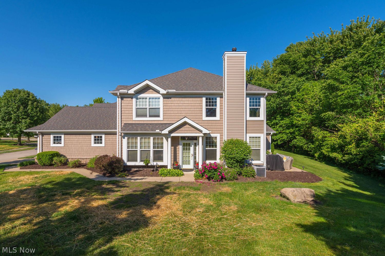 514 Vintage Point Avon Lake OH 44012
