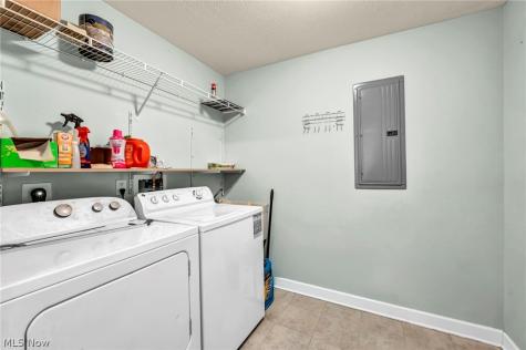 9523 Larimar Drive Willowick OH 44095