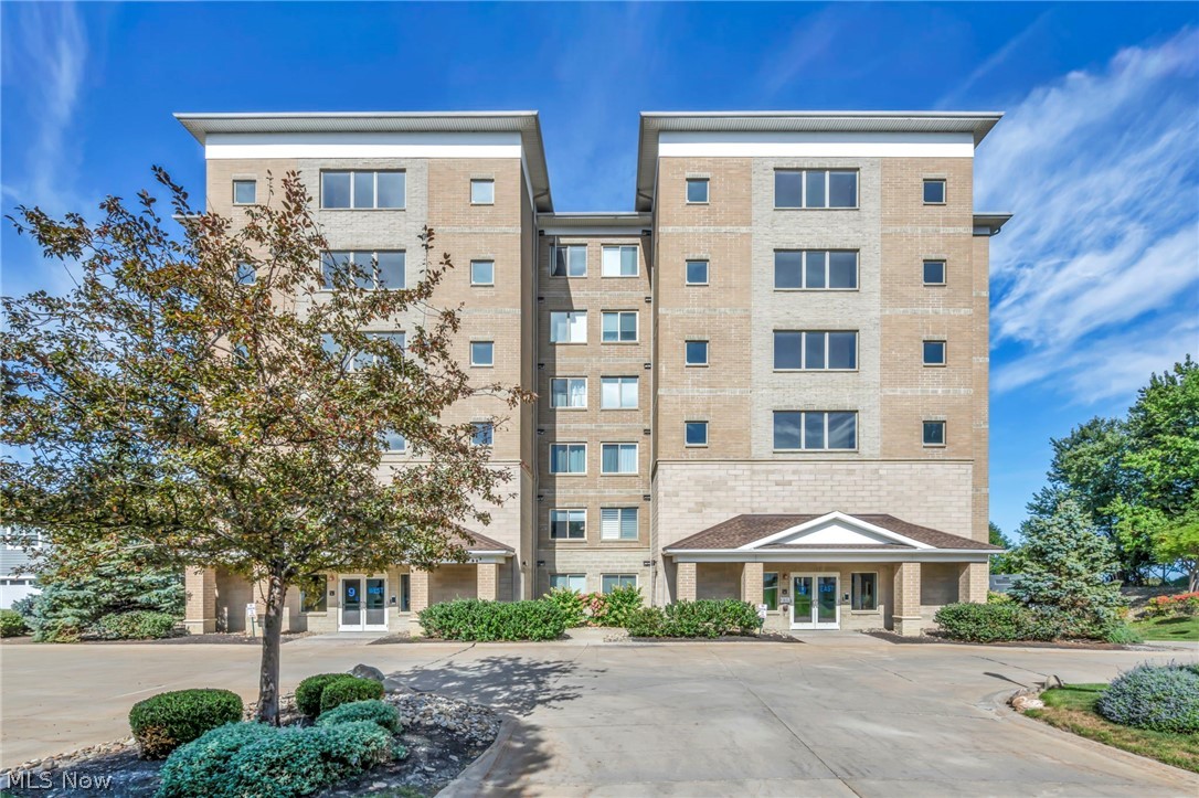 9523 Larimar Drive Willowick OH 44095