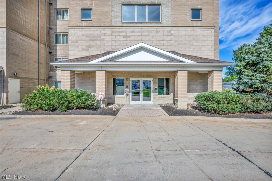 9523 Larimar Drive Willowick OH 44095