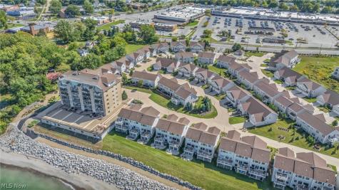 9523 Larimar Drive Willowick OH 44095