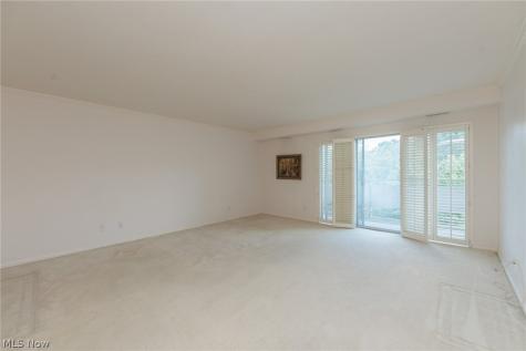 2112 Acacia Park Drive Lyndhurst OH 44124