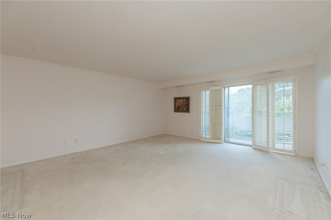 2112 Acacia Park Drive Lyndhurst OH 44124