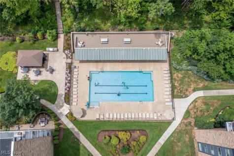 2112 Acacia Park Drive Lyndhurst OH 44124
