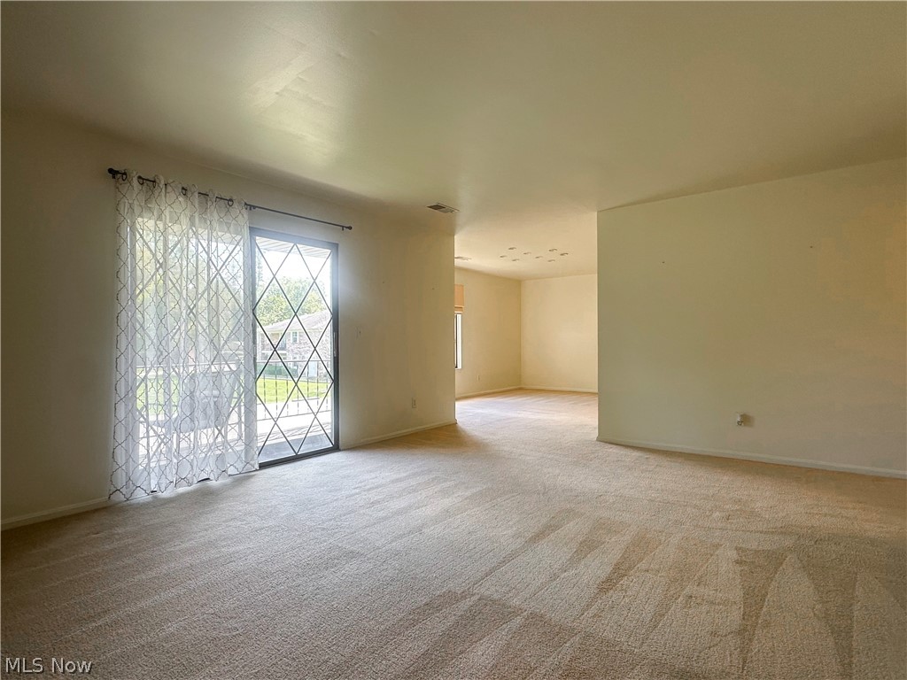 399 Quarry Lane Warren OH 44484