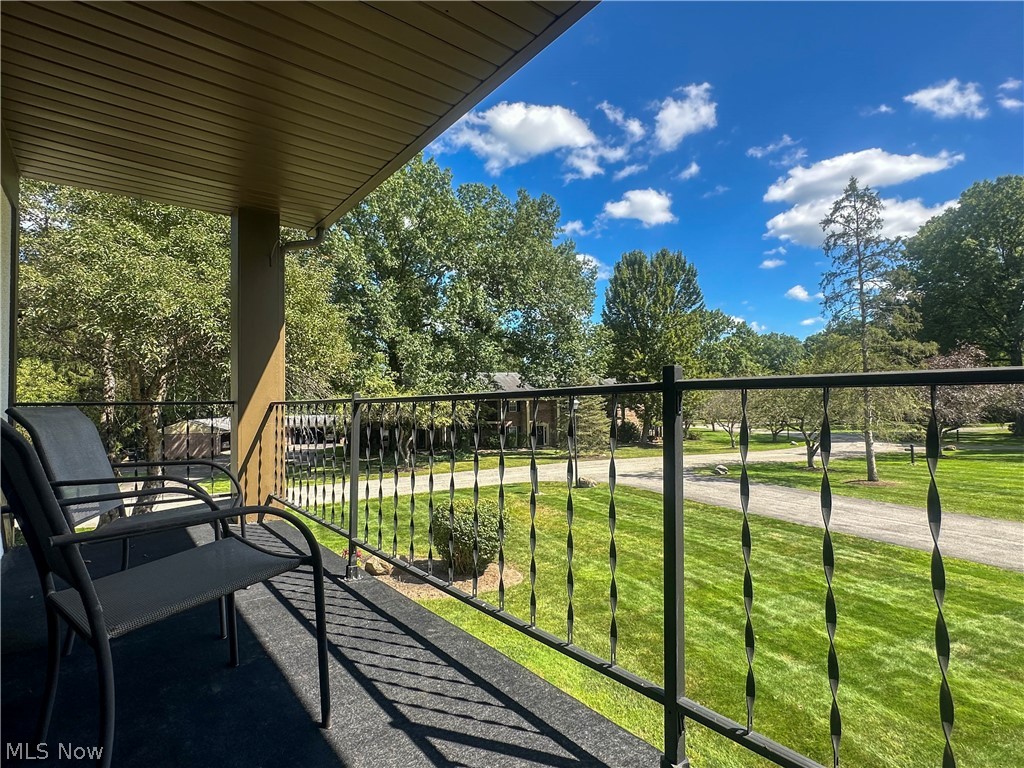 399 Quarry Lane Warren OH 44484