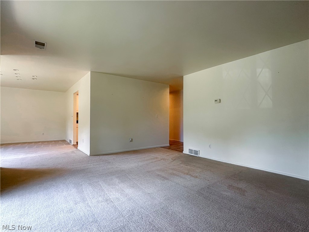 399 Quarry Lane Warren OH 44484