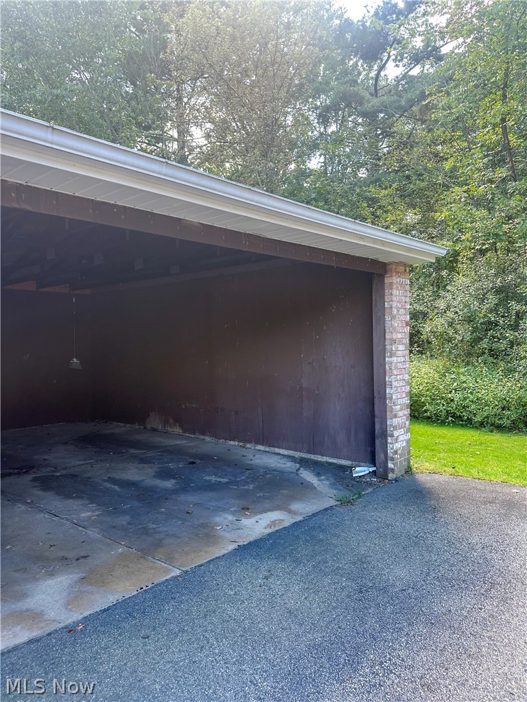 399 Quarry Lane Warren OH 44484