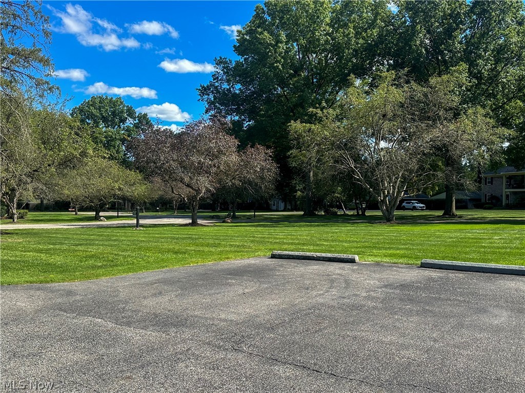 399 Quarry Lane Warren OH 44484