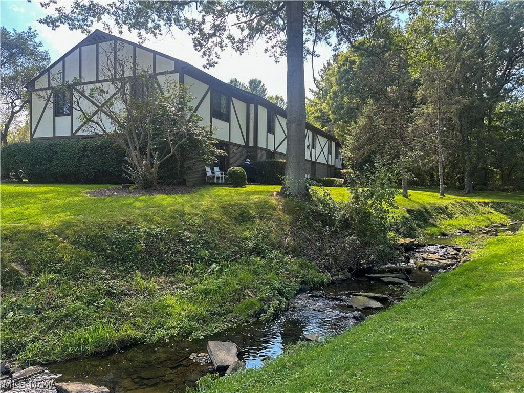 399 Quarry Lane Warren OH 44484
