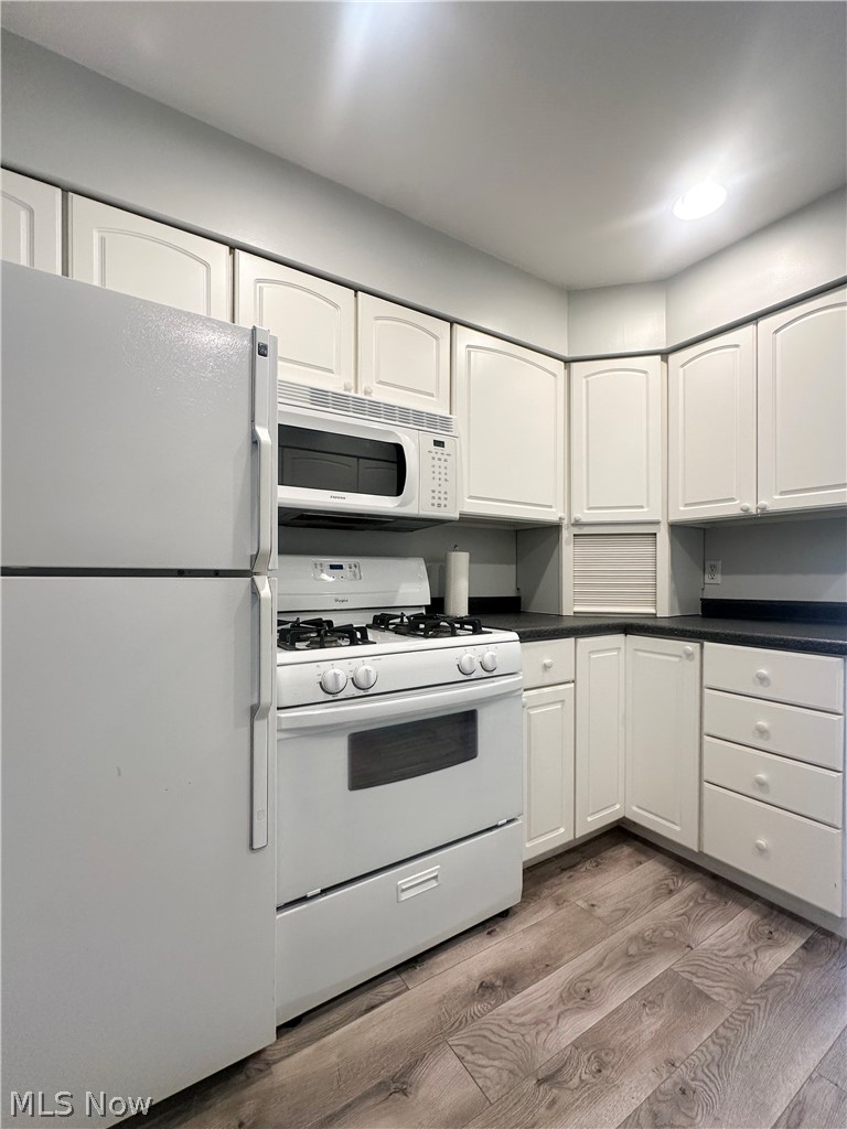 399 Quarry Lane Warren OH 44484