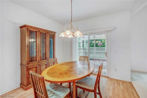 3082 Village Green Drive Westlake OH 44145
