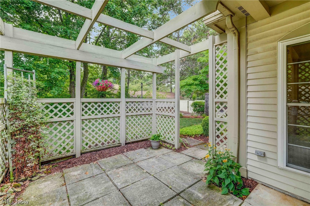 3082 Village Green Drive Westlake OH 44145
