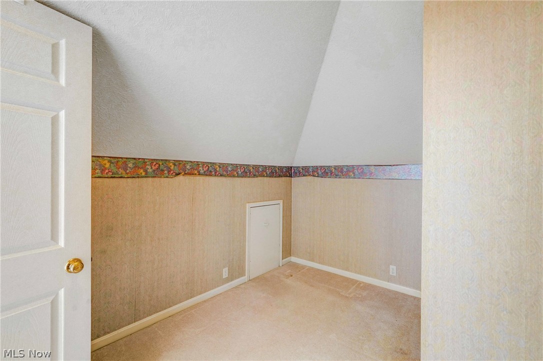 3082 Village Green Drive Westlake OH 44145