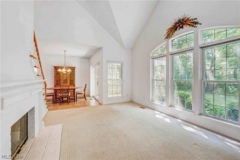 3082 Village Green Drive Westlake OH 44145