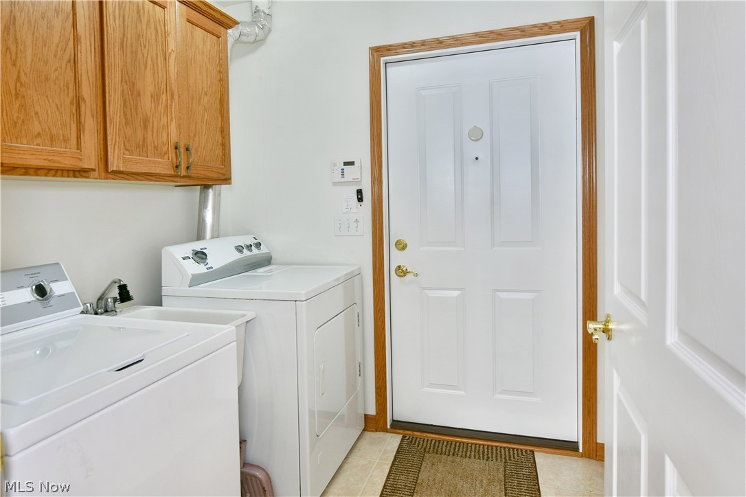1204 River Glen Drive NE Warren OH 44484
