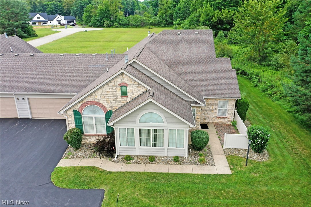 1204 River Glen Drive NE Warren OH 44484
