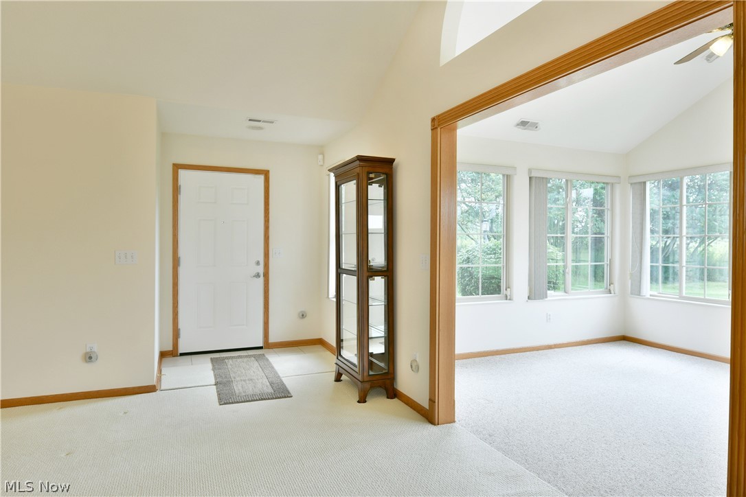 1204 River Glen Drive NE Warren OH 44484