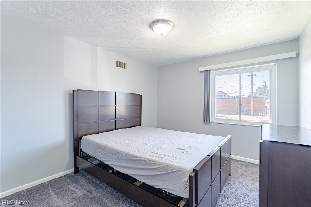 22051 River Oaks Drive Rocky River OH 44116