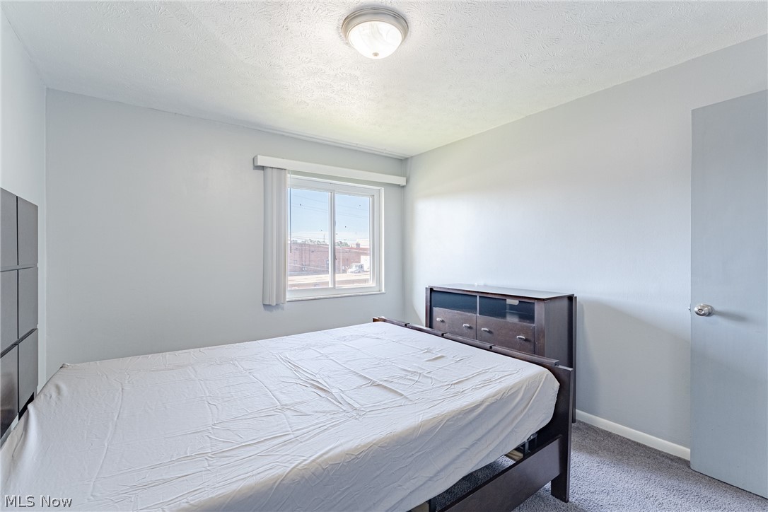 22051 River Oaks Drive Rocky River OH 44116