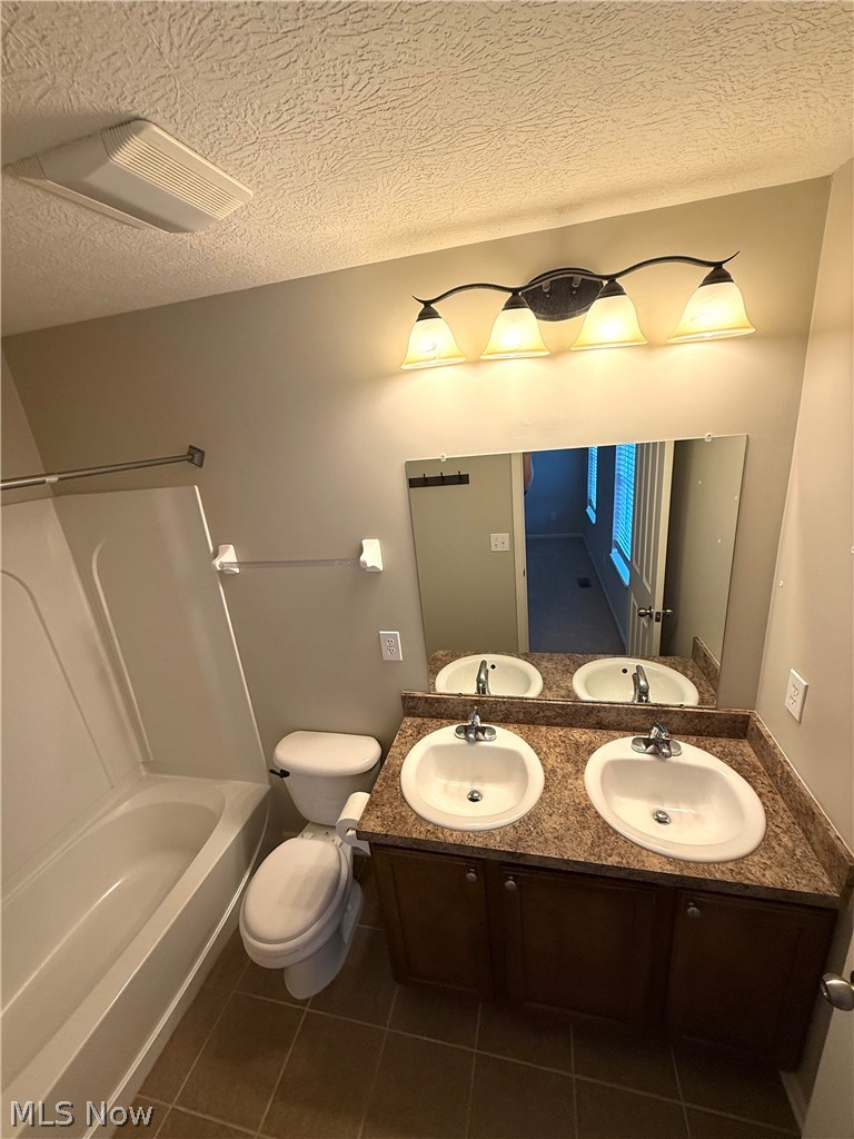 952 Hartford Village Boulevard Columbus OH 43228