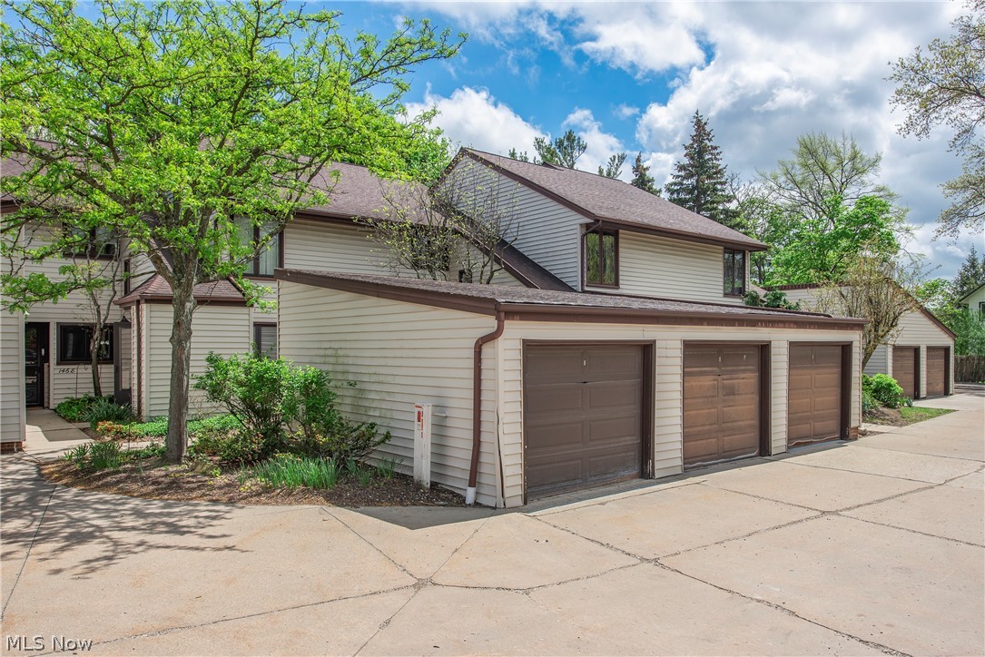 1474 S Taylor Road Cleveland Heights OH 44118