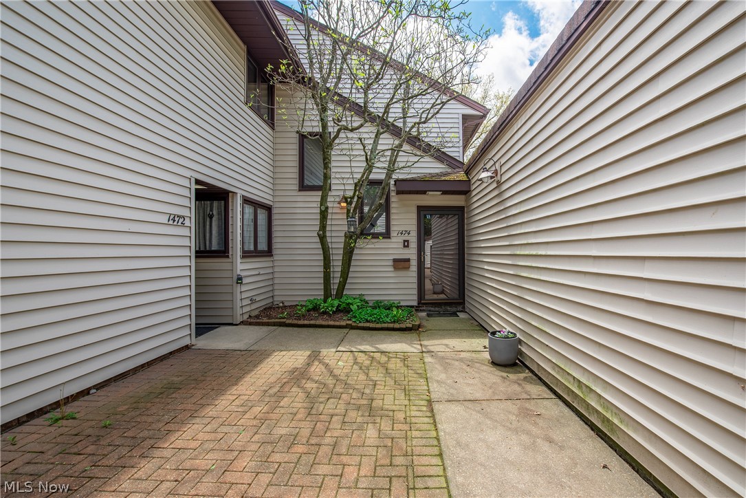 1474 S Taylor Road Cleveland Heights OH 44118