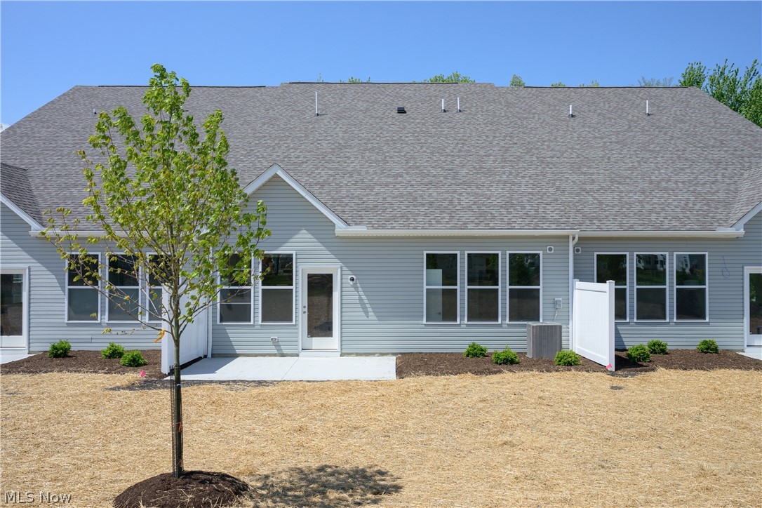 761 Rock Harbor Avon Lake OH 44012